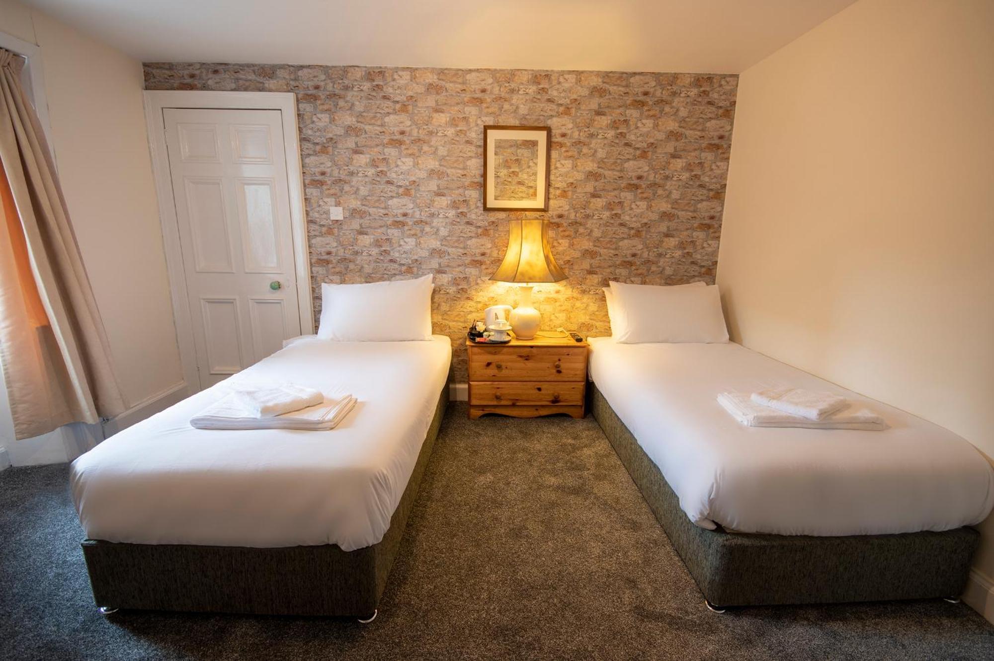 Douglas Arms Hotel Castle Douglas Δωμάτιο φωτογραφία